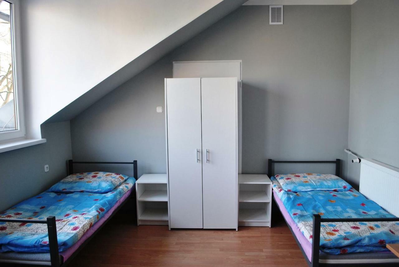 Hostel Pod Topolami Zielona Góra Eksteriør billede
