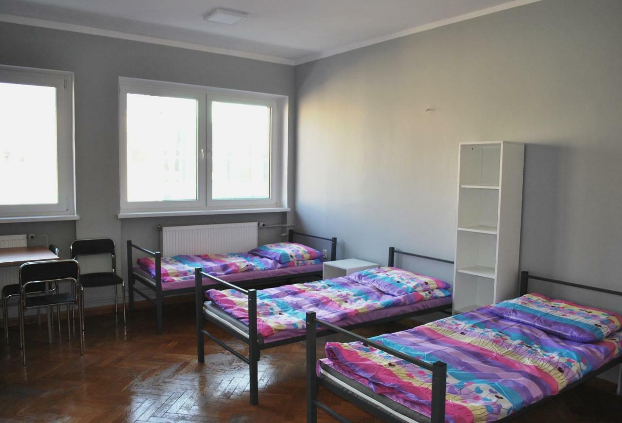 Hostel Pod Topolami Zielona Góra Eksteriør billede