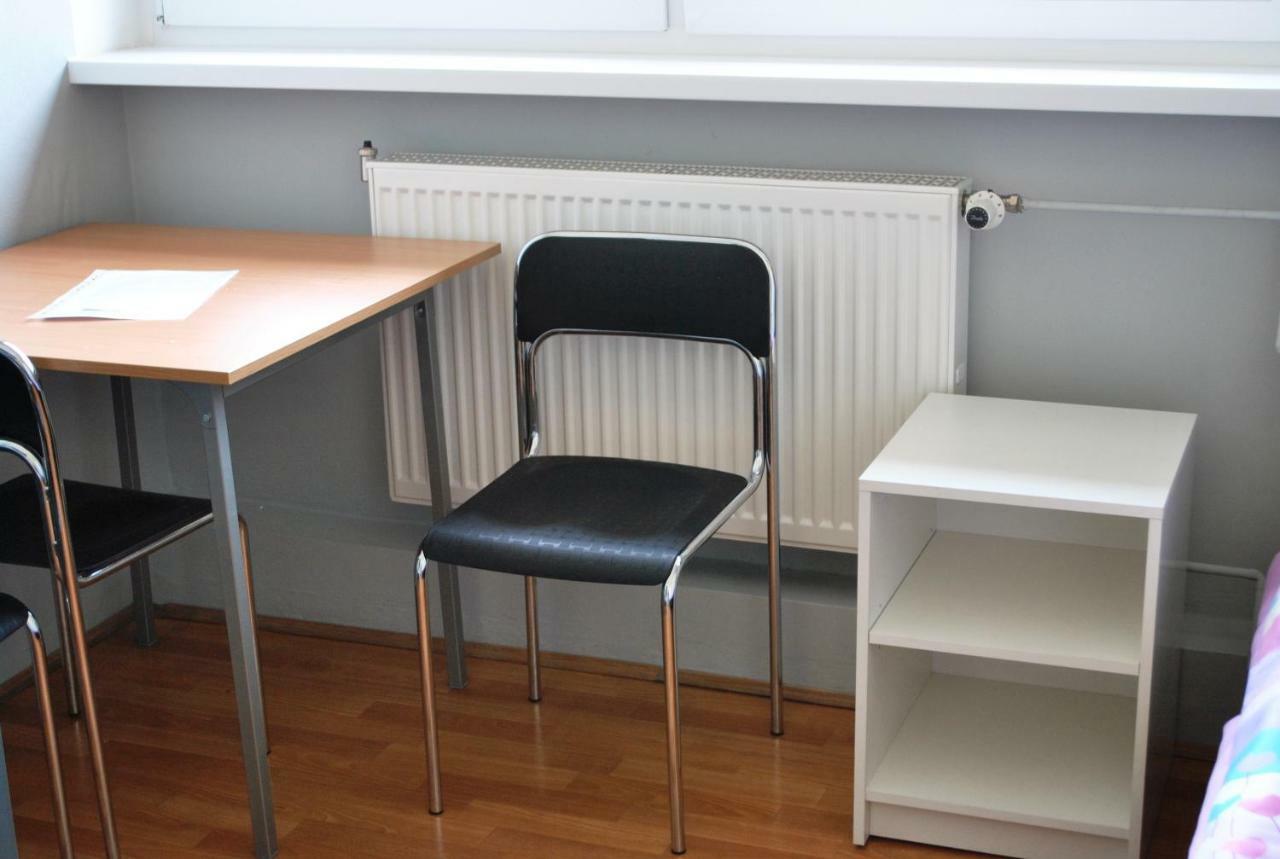 Hostel Pod Topolami Zielona Góra Eksteriør billede